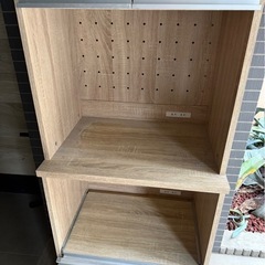 北欧風　ナチュラル　木製キッチンボード　食器棚　スライド棚の画像