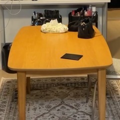 ダイニングテーブル【現在取引中】の画像