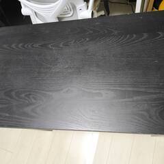 IKEA 【BJURSTA 】ビュースタ ダイニングテーブルの画像