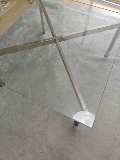 バルセロナテーブル ミース・ファン・デル・ローエ 強化ガラス