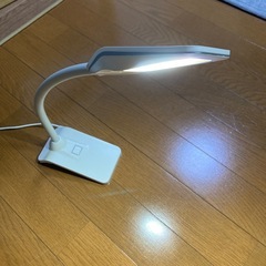 【値下げ】LEDデスクライトの画像