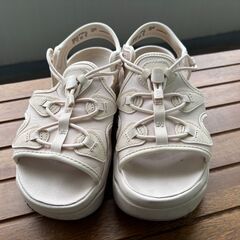 【NIKE】サンダル23cm エアマックスココ クリーム2 の画像