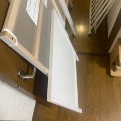ベビーベッドの画像