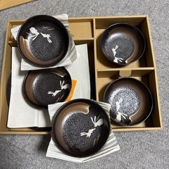 新品⬛️話食器　　皿　　陶器　　小皿　　大皿の画像