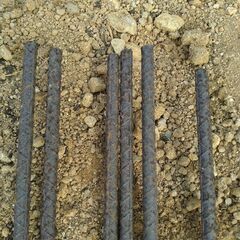 鉄筋　太さ10mm x 長さ2m 6本セットの画像