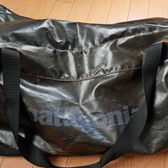 タゴニアブラックホールダッフルＵＳＥＤ　100ｌの画像
