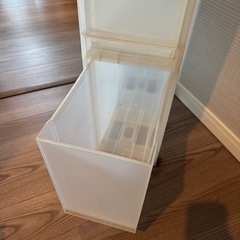 無印　キャスター付きボックスの画像