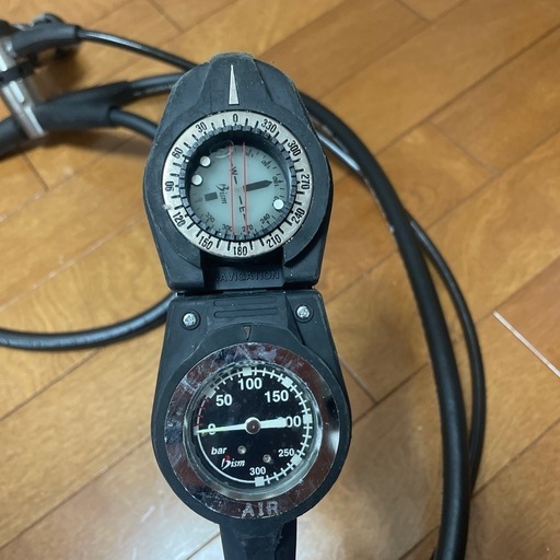 スクーバダイビング用レギュレーター