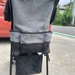 折り畳めるペットカート・グレーですの画像