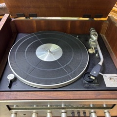 レコードプレーヤーの画像