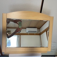 木製一面鏡の画像