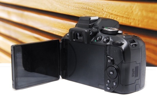 Nikon D5300 ダブルレンズキット ニコン 一眼レフカメラ　Wi-Fi