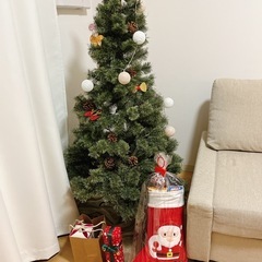 18、19日引き取り限定！クリスマスツリーの画像