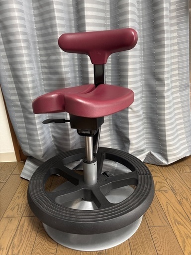 アーユルチェア　クッション付き