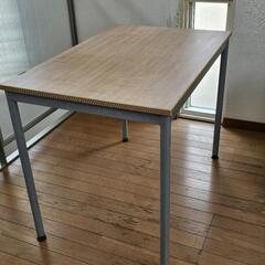 オフィステーブルの画像