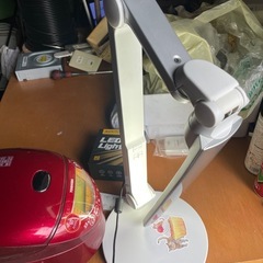Panasonic LEDデスクライト 置き型 シルバー SQ-LD523-Sの画像