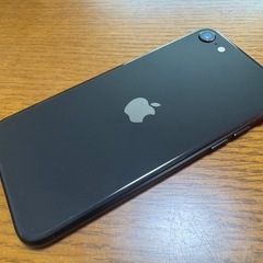 【小傷ありでお安めに！】iPhone SE2世代(64GB)の画像