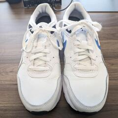 NIKE スニーカー 27センチの画像
