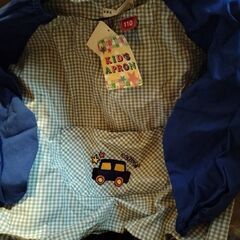 新品スモック　女の子・男の子　110cmの画像