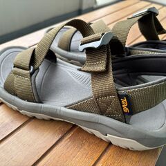 【Teva Hurricane】メンズサンダル カーキ 26センチeva Hurricaneの画像
