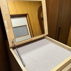 無料　IKEA  MALM  旧版　棚
の画像