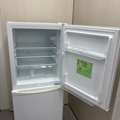 ⭐️IRIS OHYAMA⭐️ 冷凍冷蔵庫 2019年 142L ⚠️傷あり 大阪市近郊配送無料の画像