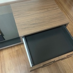 テレビボードの画像