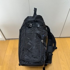 一眼レフカメラ　リュックの画像