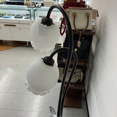 アンティーク フロアスタンド 間接照明 調光可能 薔薇  金属製 の画像