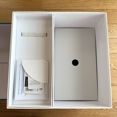 adidas x avavav ボックスのみの画像