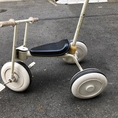 無印良品 三輪車　舵取り棒付き　子供用の画像