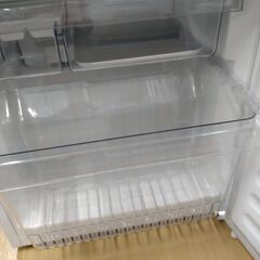 リユースのサカイ浦和店 【E180】冷蔵庫 ツインバード HR-E911 2019の画像