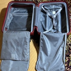 小型スーツケースの画像