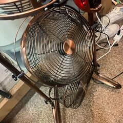 （受付終了）3連 メタル扇風機 一部難あり 動作品 ドウシシャ製の画像