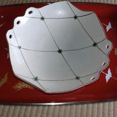 【実家】大皿２枚（平皿と深皿）の画像