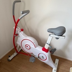 エアロバイク フィットネスバイクの画像