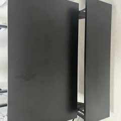 パソコンデスクの画像
