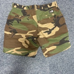 ニューエラ New Era 迷彩ショートパンツ 短パン ハーフパンツの画像