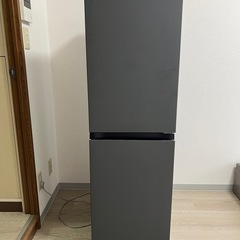 24年製　スタイリッシュ冷蔵庫　杉並区　8/14-17引き取り可能希望　スタイリッシュ　状態良好◎の画像