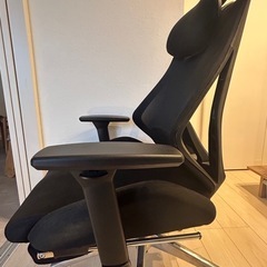 DEVAISE オフィスチェア リクライニング160° フットレスト付きの画像