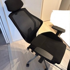 DEVAISE オフィスチェア リクライニング160° フットレスト付きの画像