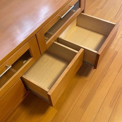 【お譲りします】
【ジャンク品】木製ローボード引き出し付き　W120の画像