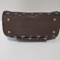 RH ロゴ入りブラウンハンドバッグの画像