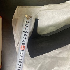 ブラックスェードハイヒールパンプス 24.5cm 替のヒールキャップ付きの画像