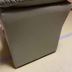 1人掛け　ソファ　さしあげます（古いです）取りに来られる方限定の画像