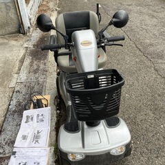 フランスベッド　4輪セニアカ- 元気です。の画像
