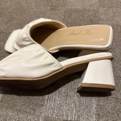 ヒール サンダル ミュール ホワイトの画像