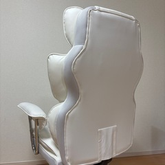 訳あり　色移りあり　ゲーミングチェア　ホワイト　白　イス　オフィス　ワークチェアの画像