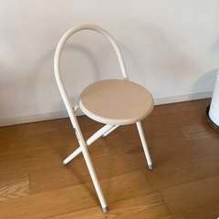 カインズ　デスクアンドチェアセットの画像