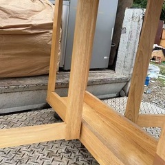 折りたたみテーブルの画像